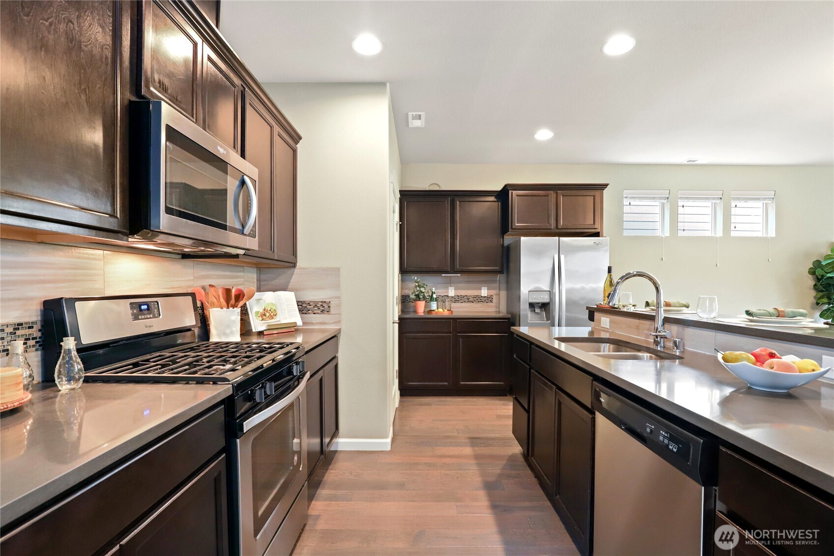 3914 Portside Drive , Bremerton, WA 98312-7102