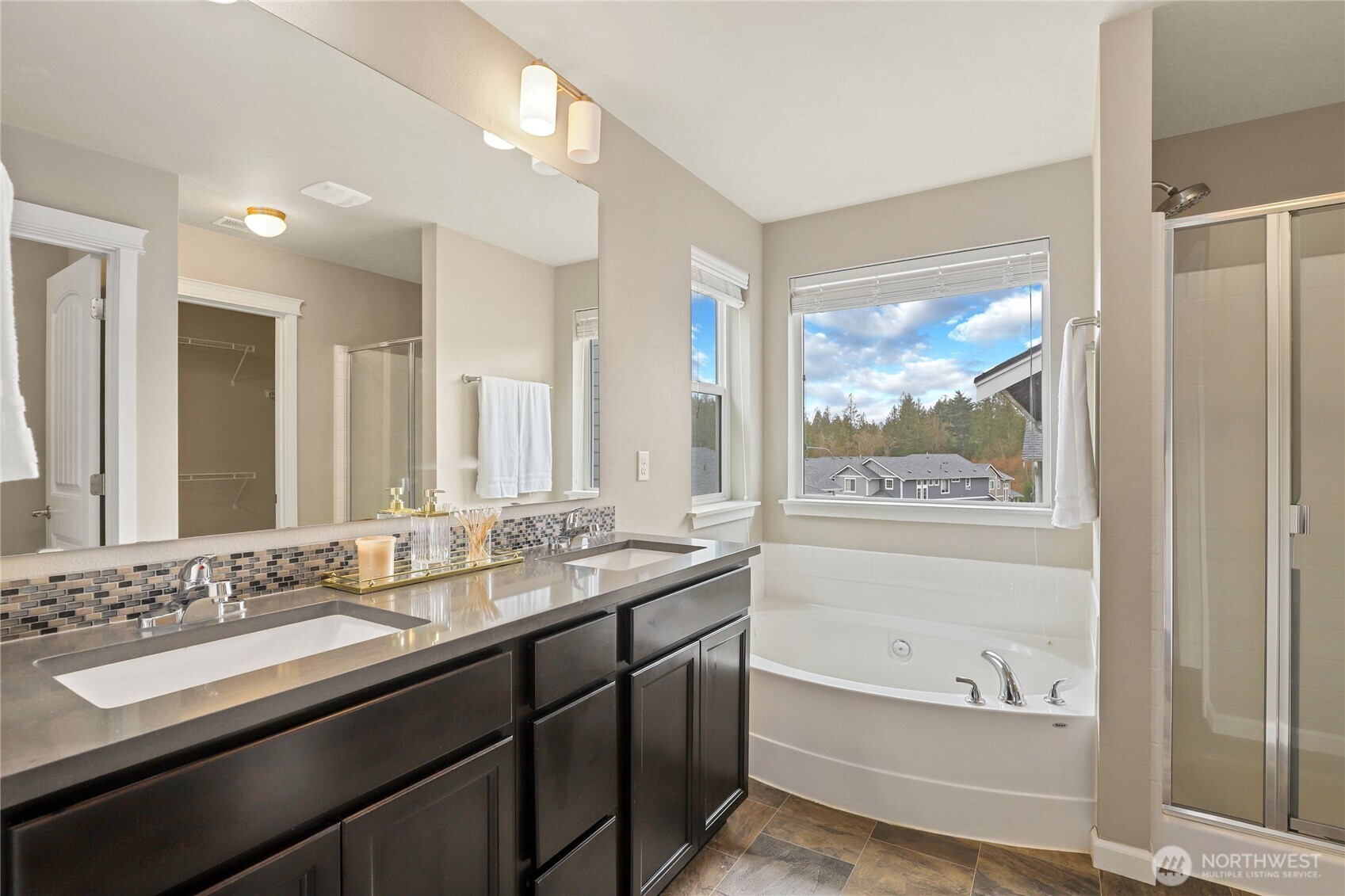 3914 Portside Drive , Bremerton, WA 98312-7102