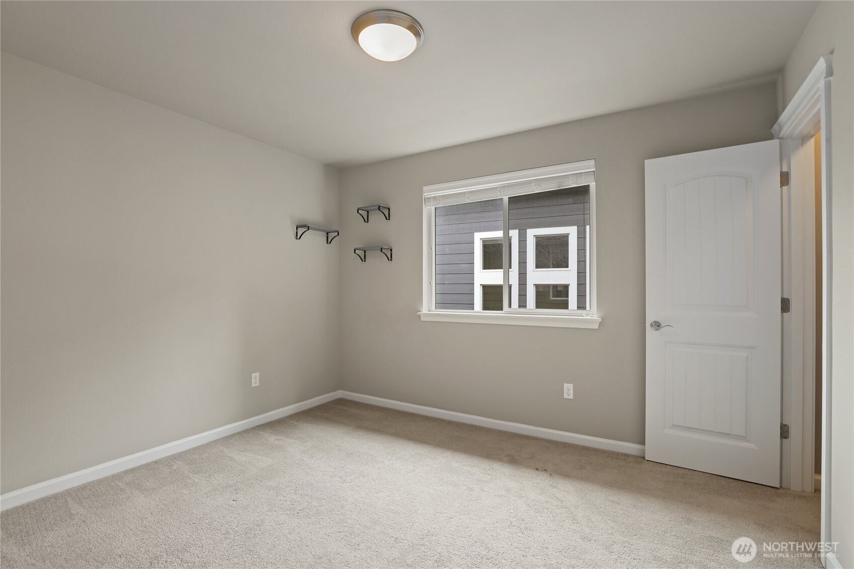 3914 Portside Drive , Bremerton, WA 98312-7102