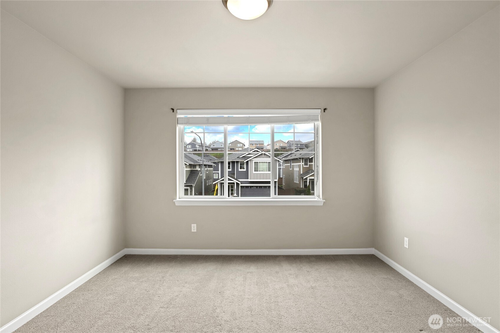 3914 Portside Drive , Bremerton, WA 98312-7102