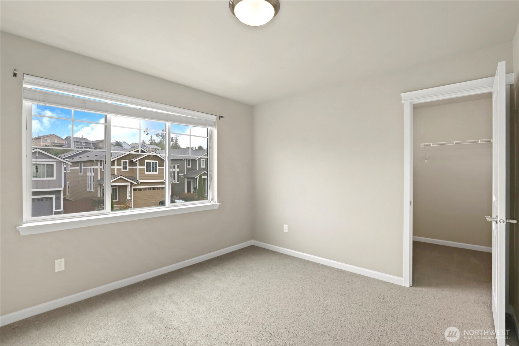 3914 Portside Drive , Bremerton, WA 98312-7102