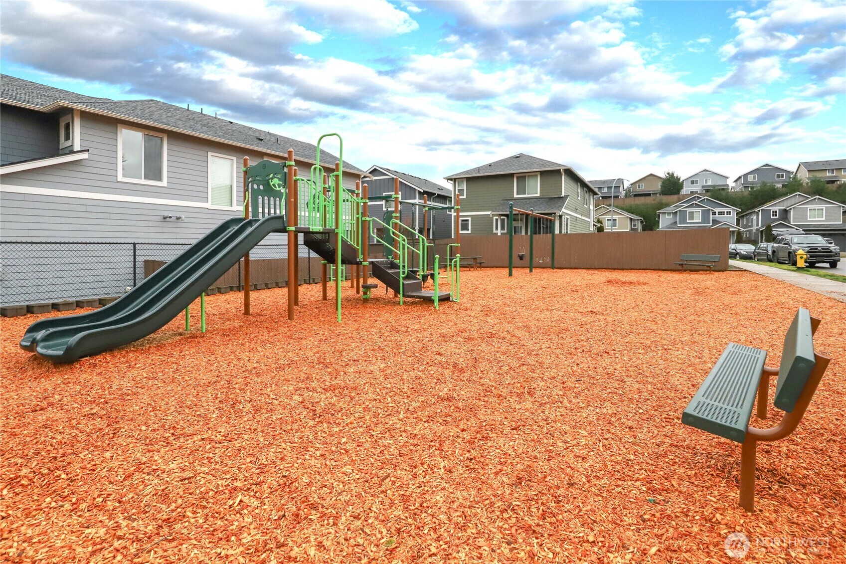 3914 Portside Drive , Bremerton, WA 98312-7102