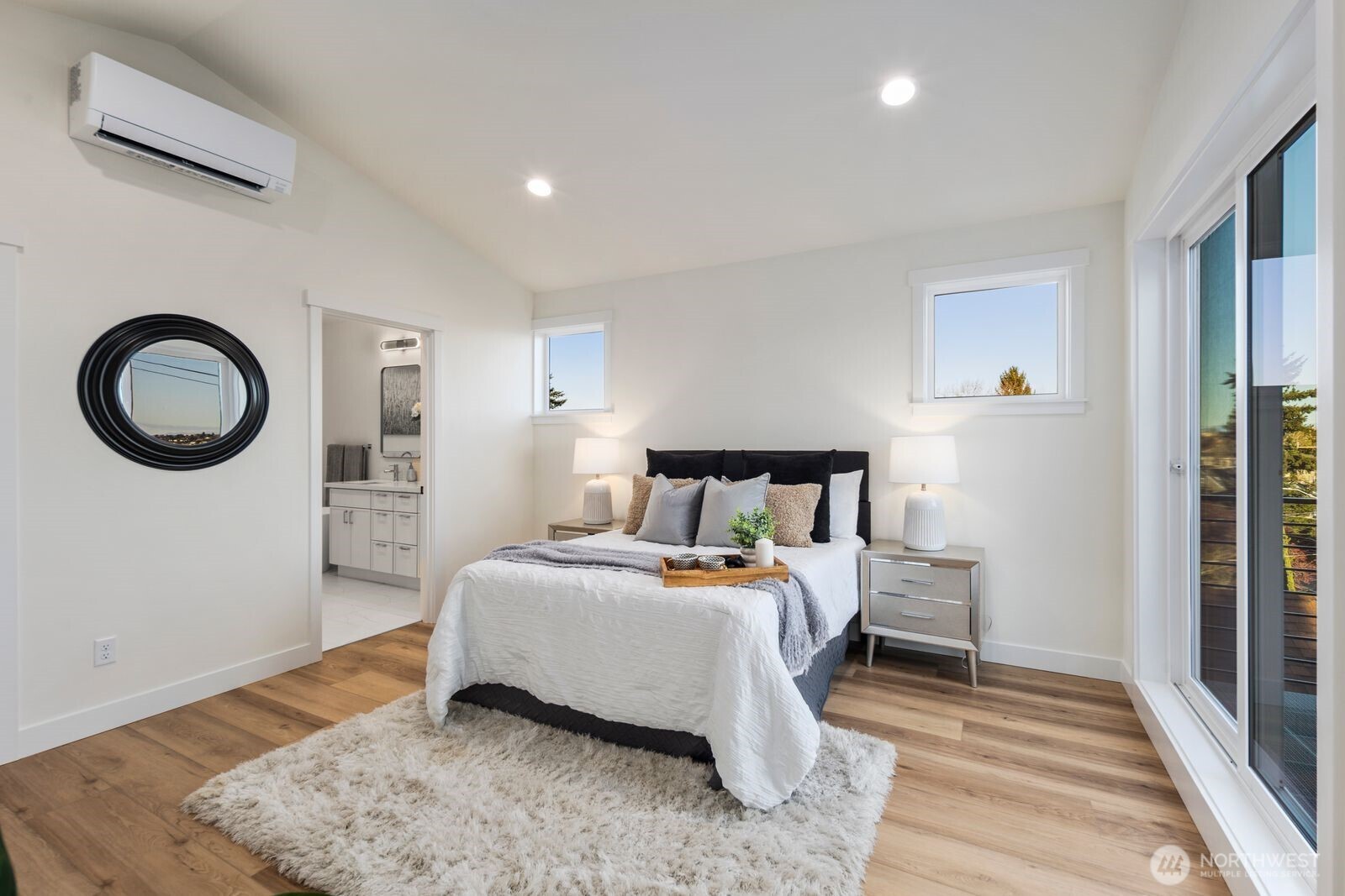 1004 N 48th Street #A, Seattle, WA 98103