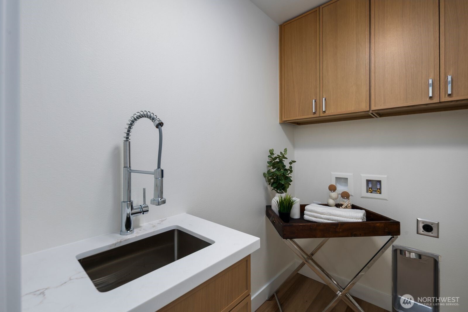 1004 N 48th Street #A, Seattle, WA 98103