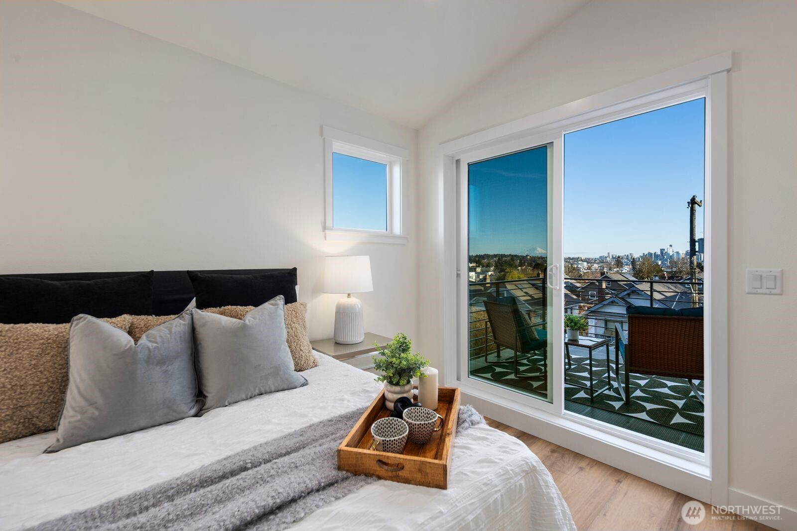 1004 N 48th Street #A, Seattle, WA 98103