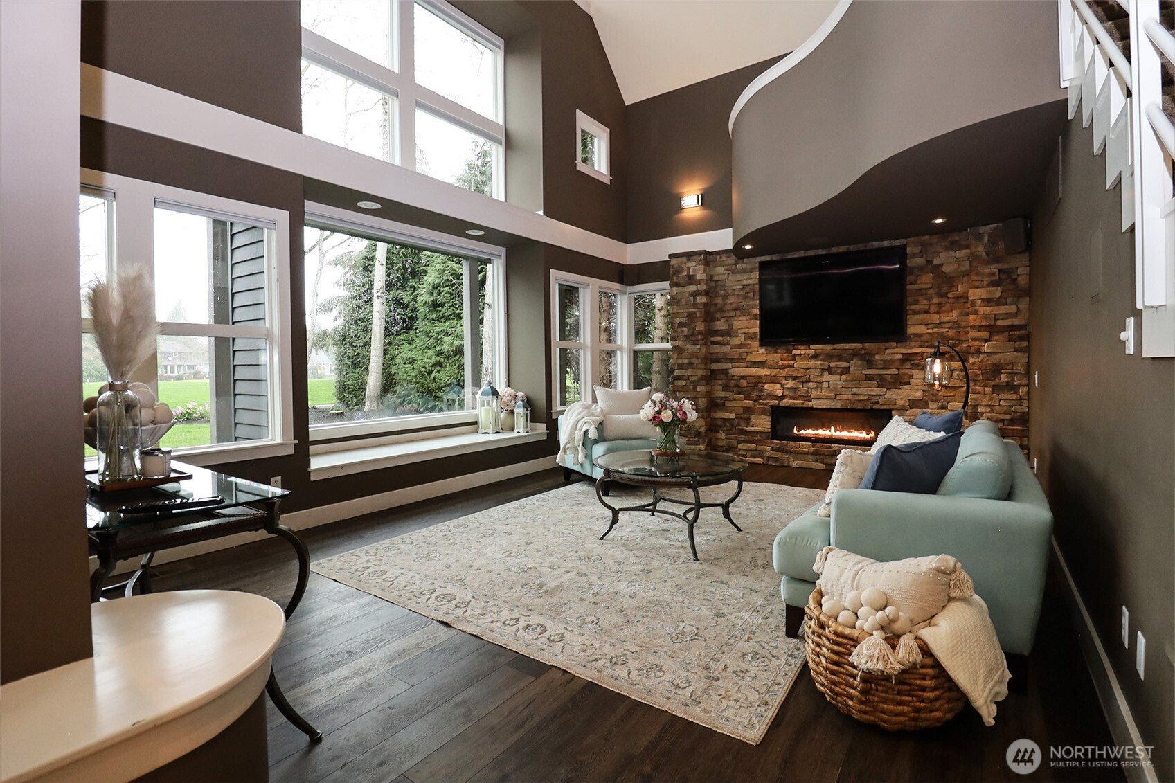 8777 Goshawk Road , Blaine, WA 98230