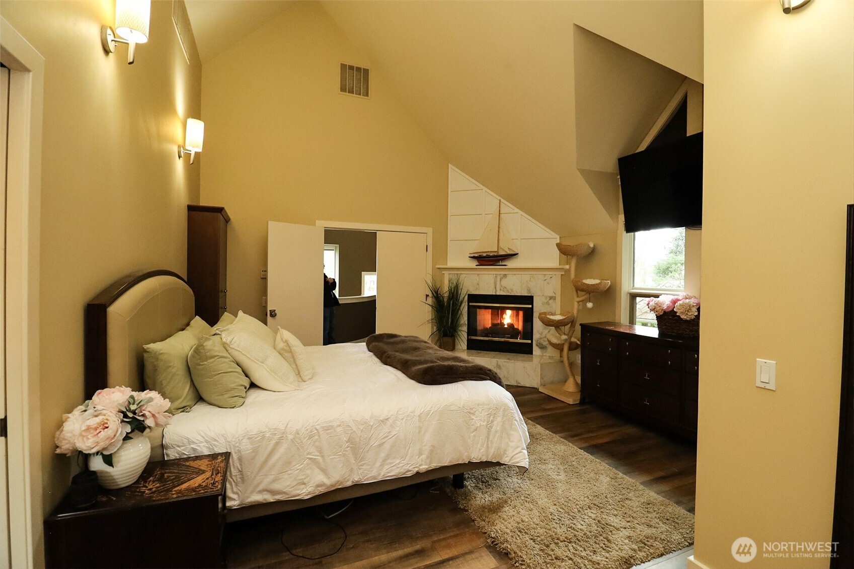 8777 Goshawk Road , Blaine, WA 98230