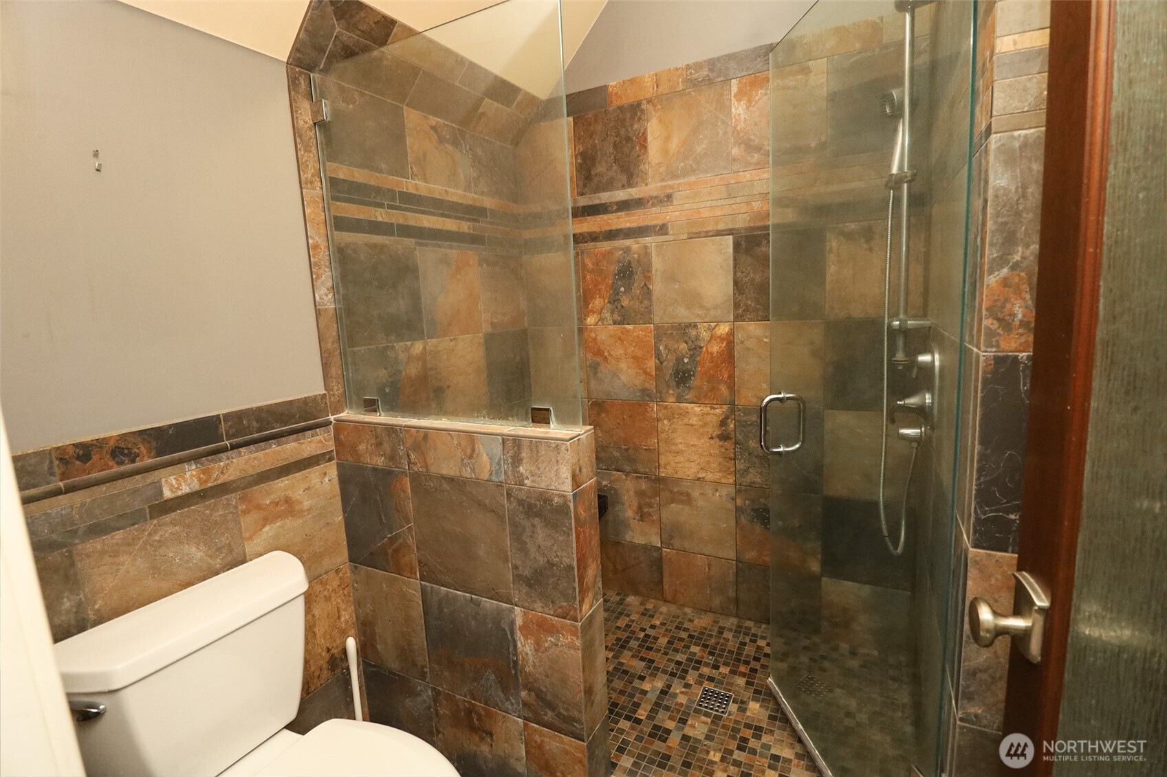 8777 Goshawk Road , Blaine, WA 98230