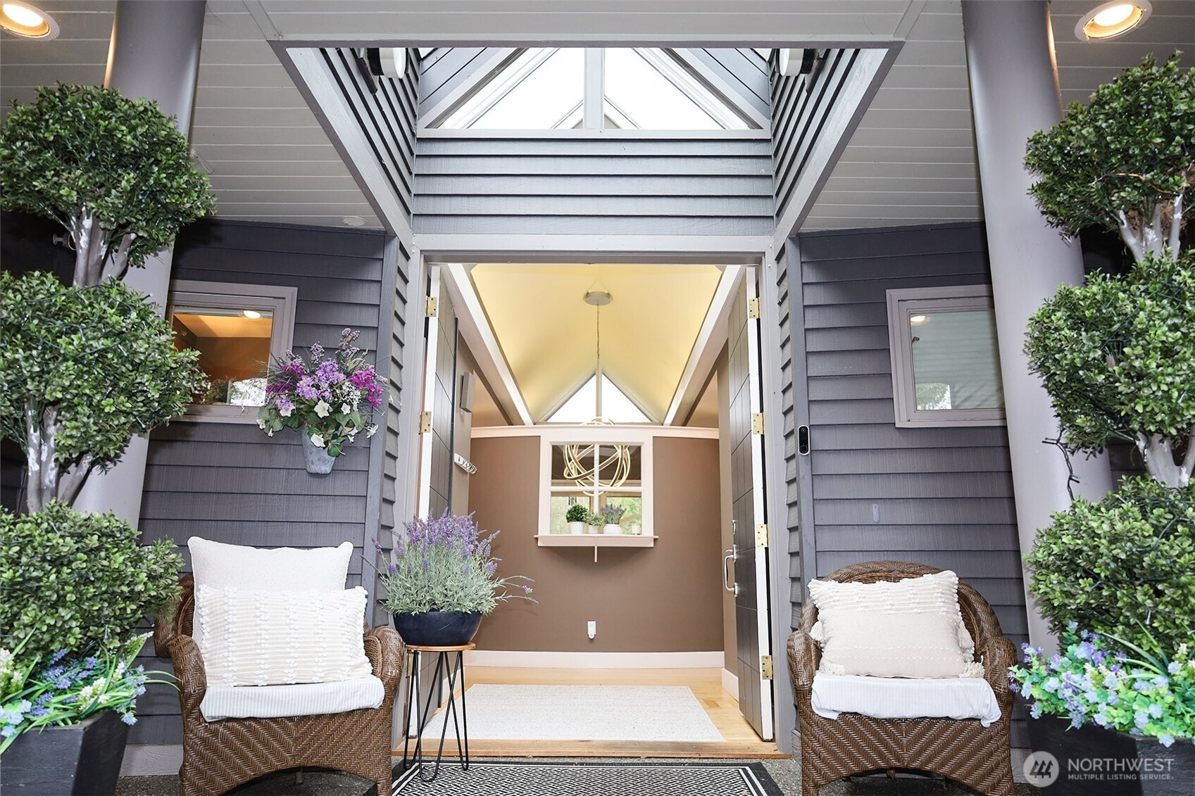 8777 Goshawk Road , Blaine, WA 98230