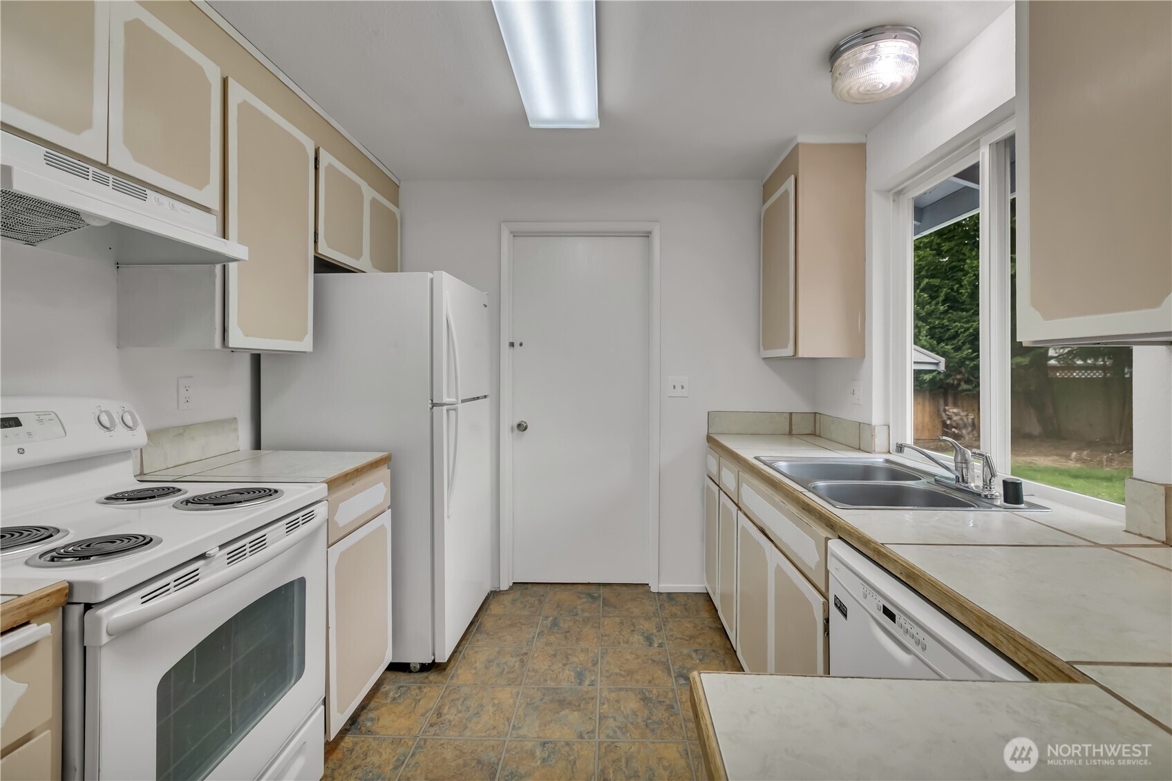 107 Butte Avenue , Pacific, WA 98047