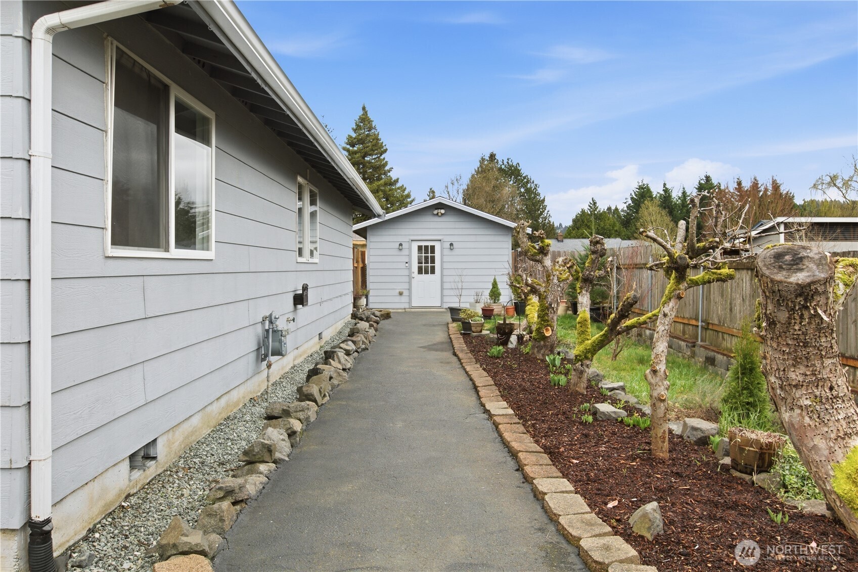 107 Butte Avenue , Pacific, WA 98047