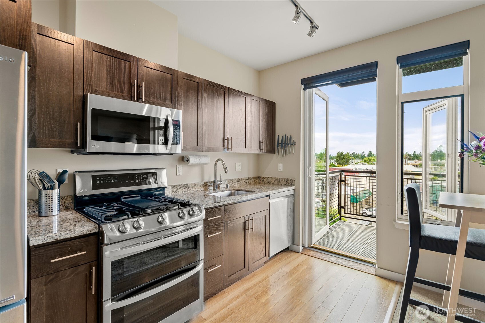 15100 6th Avenue SW #523, Burien, WA 98166