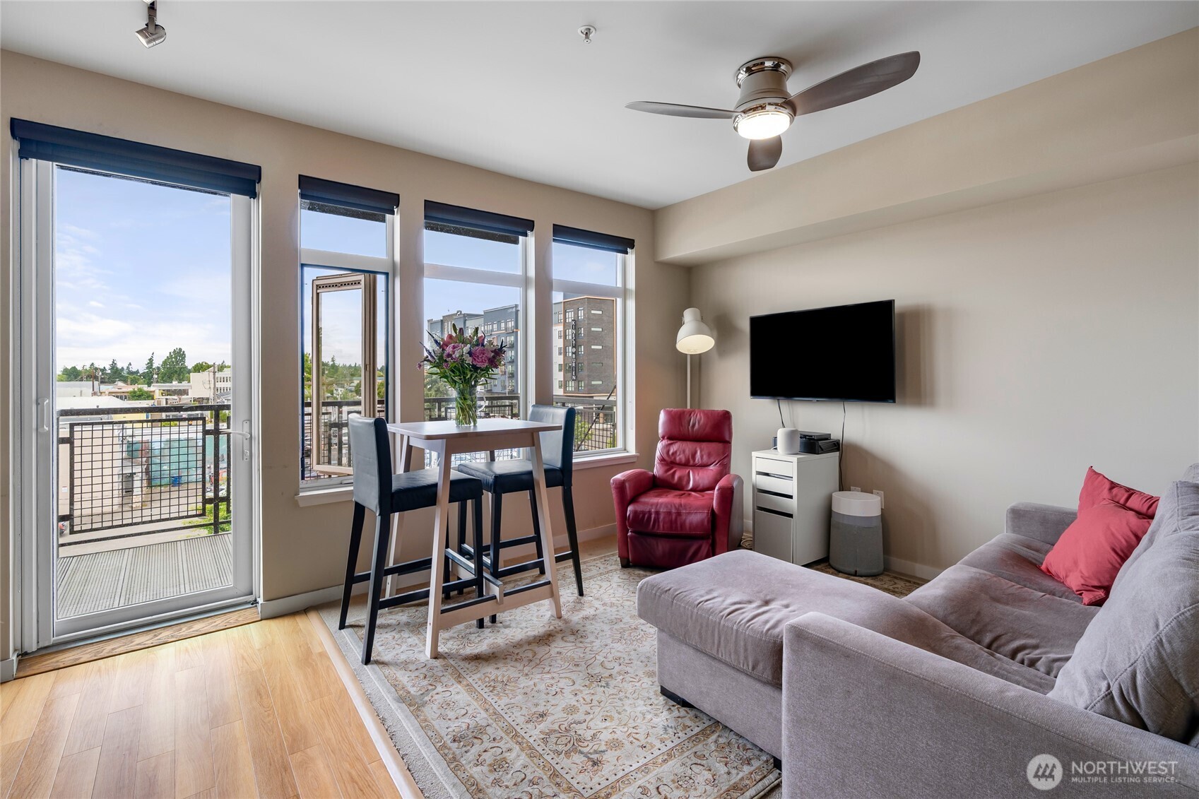 15100 6th Avenue SW #523, Burien, WA 98166