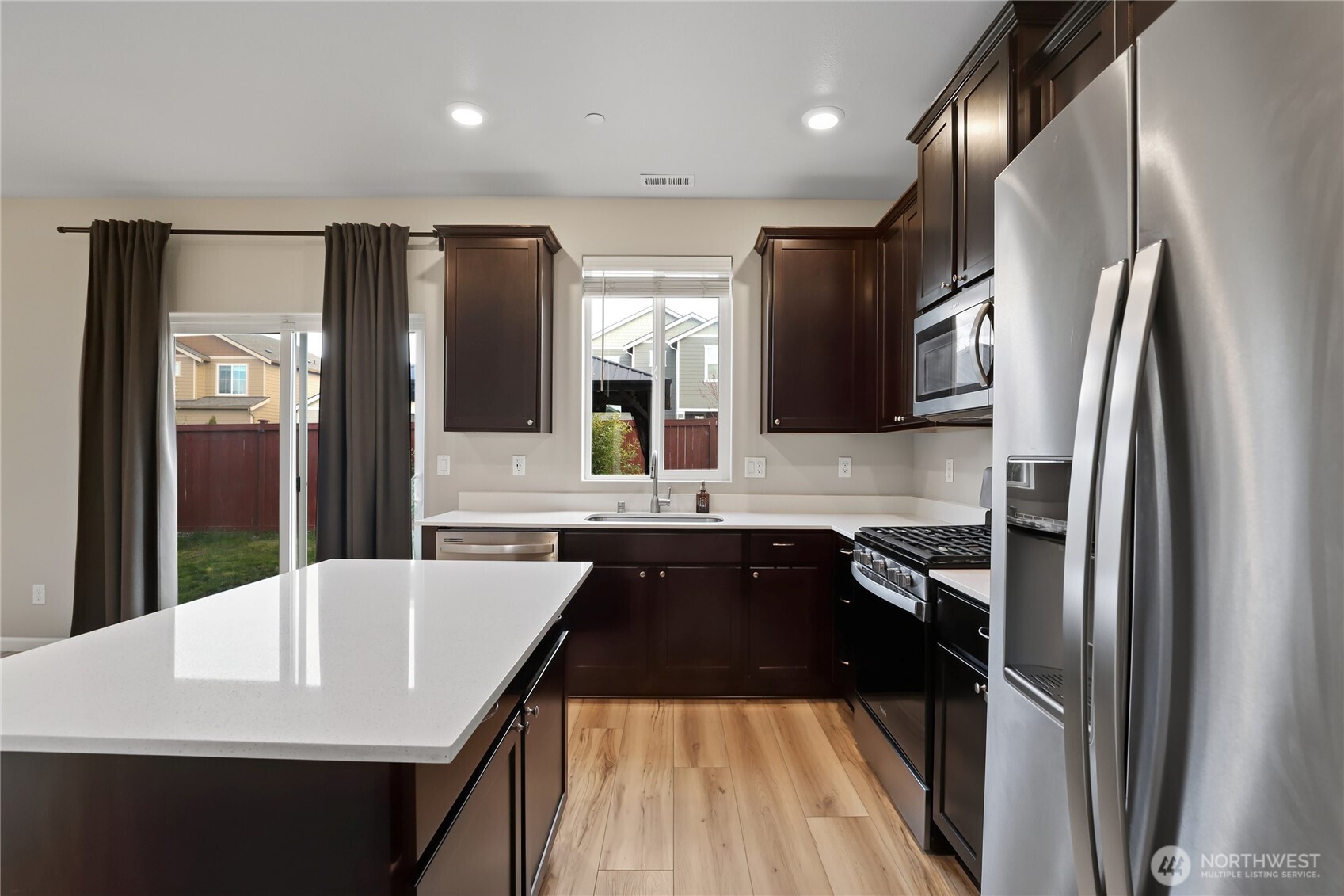 4758 Driftwood Street , Bremerton, WA 98312-4609