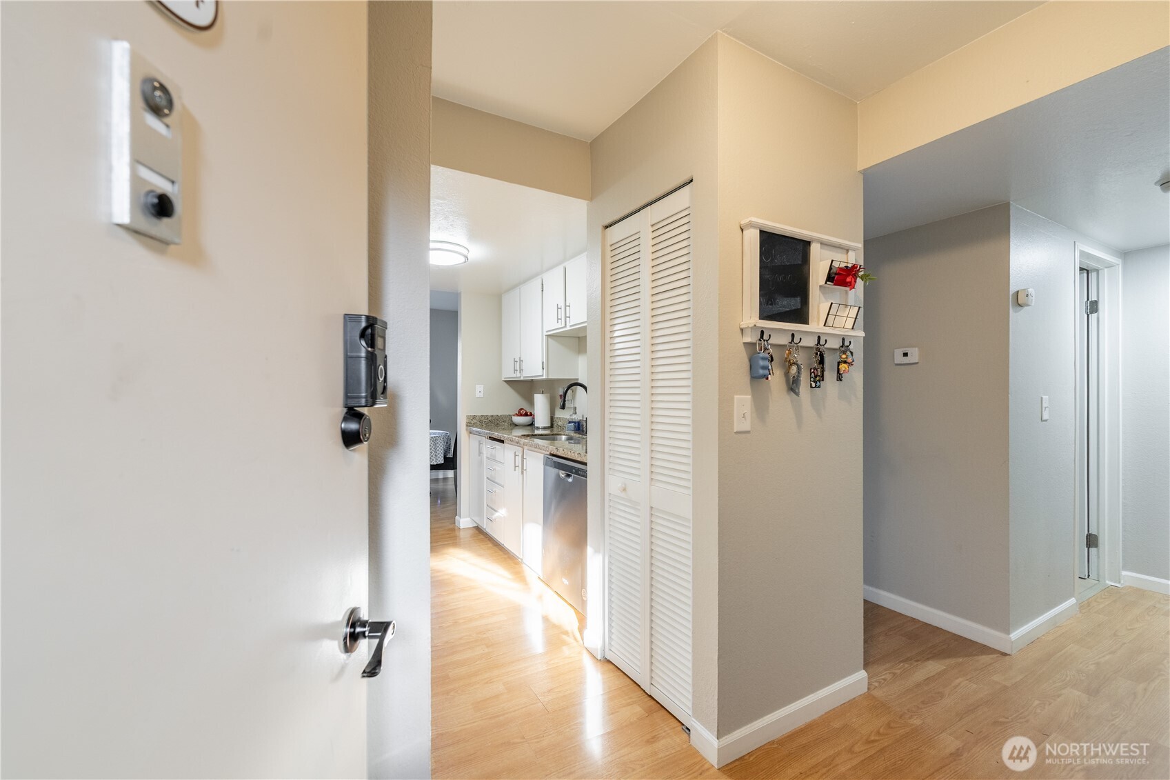 323 75th Street SE #A-14, Everett, WA 98203