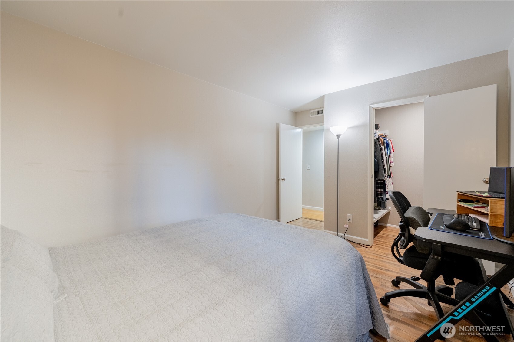 323 75th Street SE #A-14, Everett, WA 98203