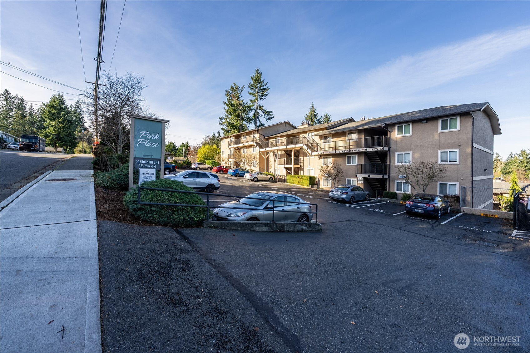 323 75th Street SE #A-14, Everett, WA 98203