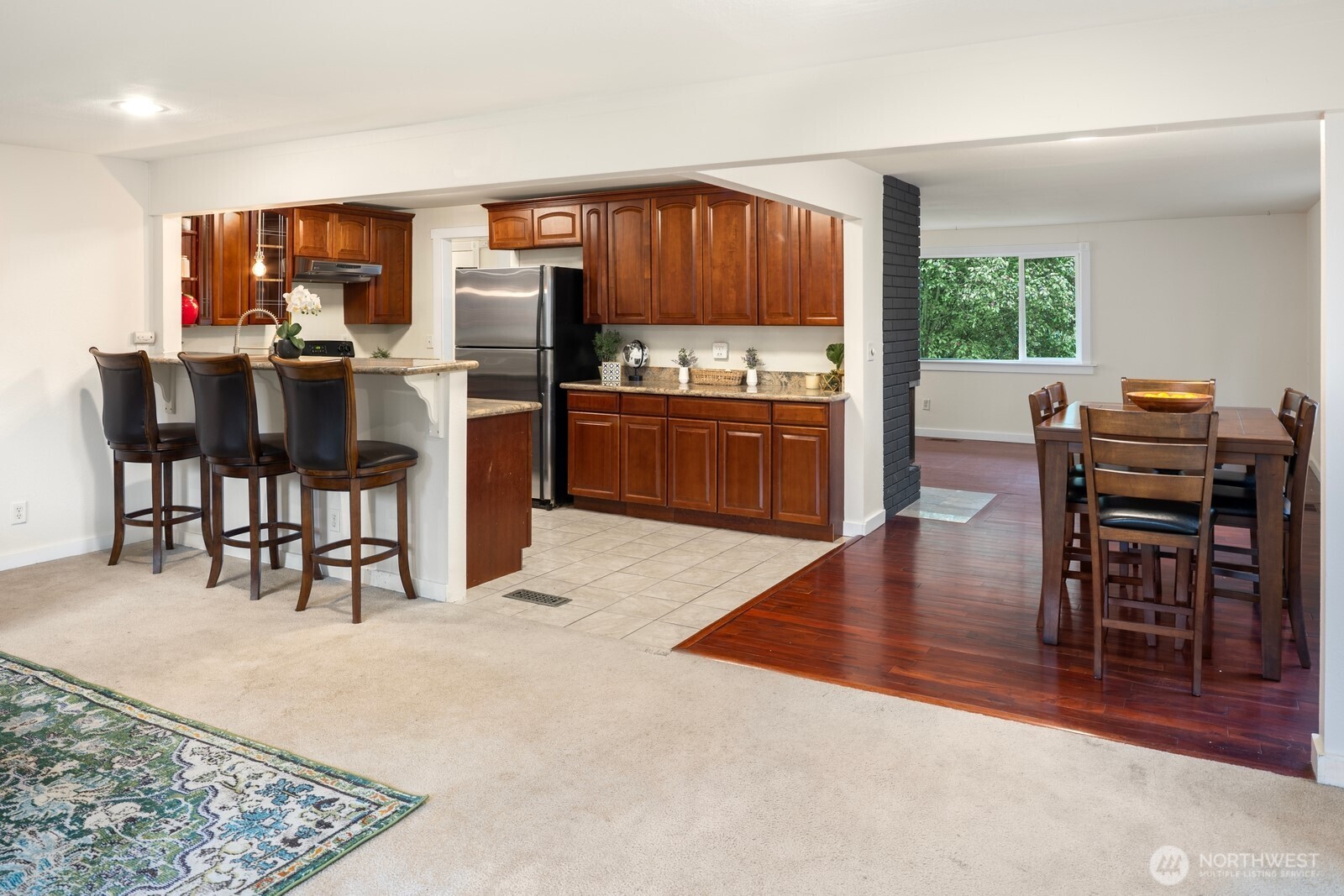 6024 S 127th Place , Seattle, WA 98178