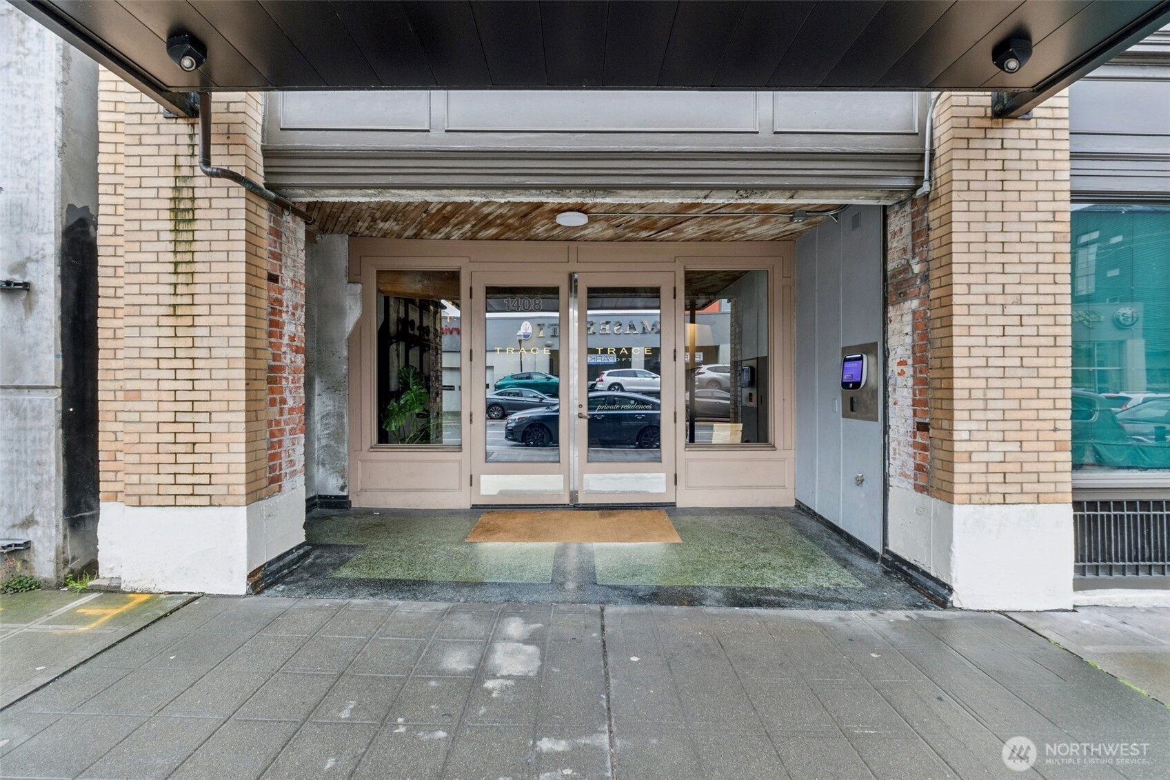 1408 12th Avenue #201, Seattle, WA 98122
