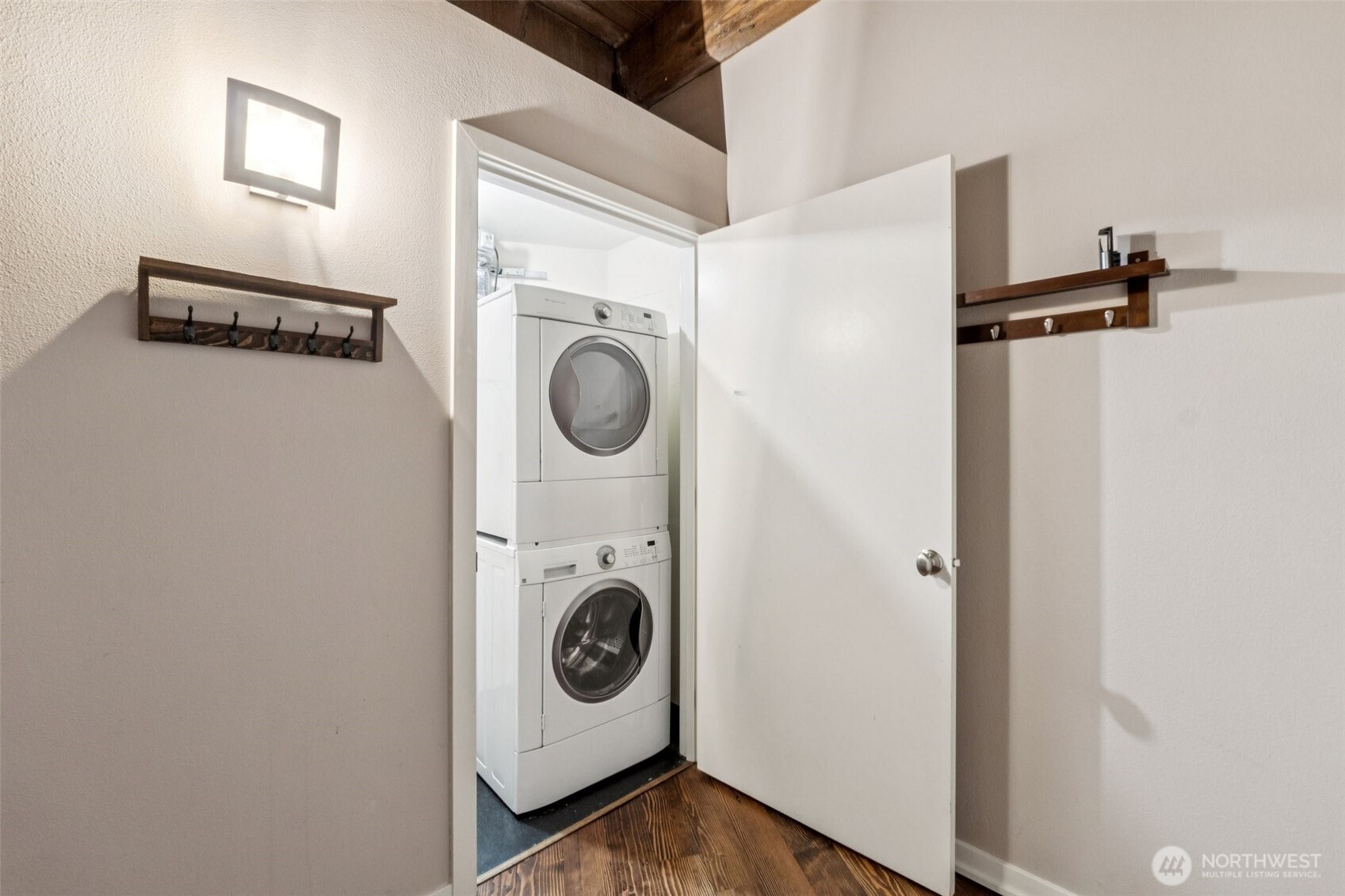 1408 12th Avenue #201, Seattle, WA 98122