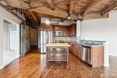 1408 12th Avenue #201, Seattle, WA 98122 - Photo 6