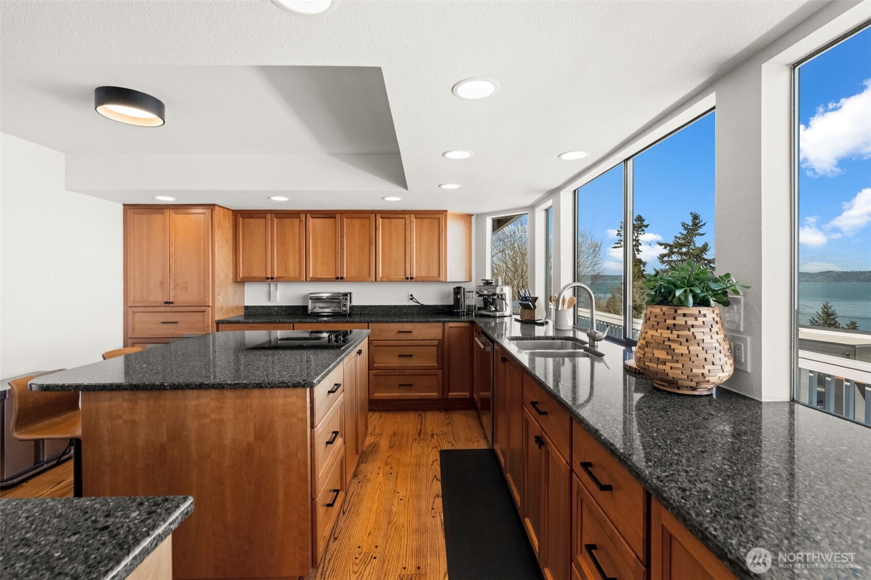 165 S 293rd Street , Federal Way, WA 98003