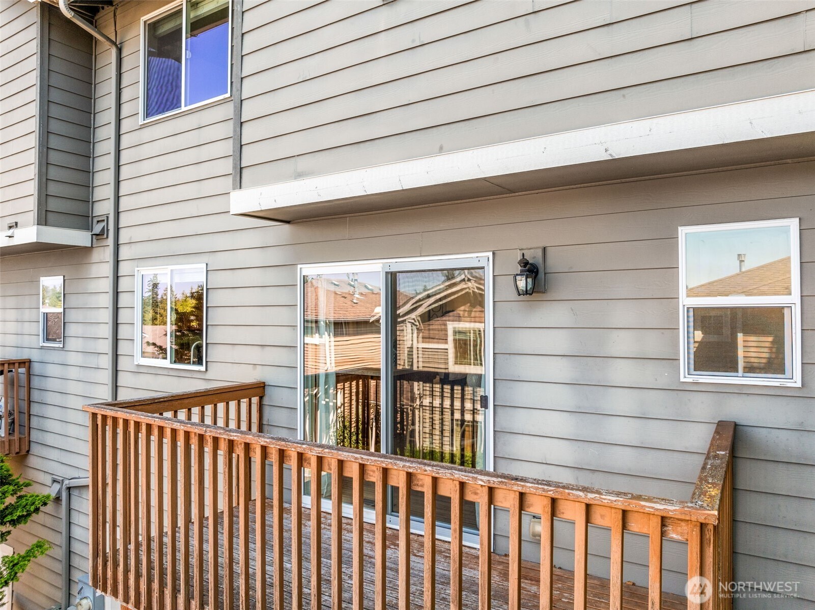 15623 44th Place W #Unit B, Lynnwood, WA 98087