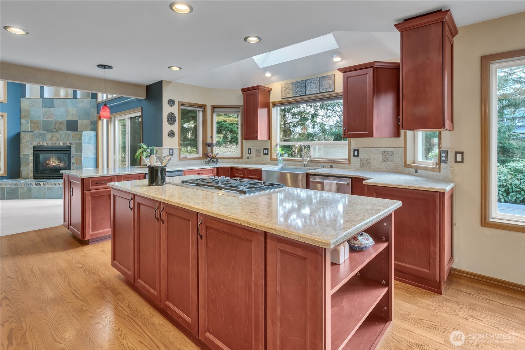 13515 152nd Street E, Puyallup, WA 98374