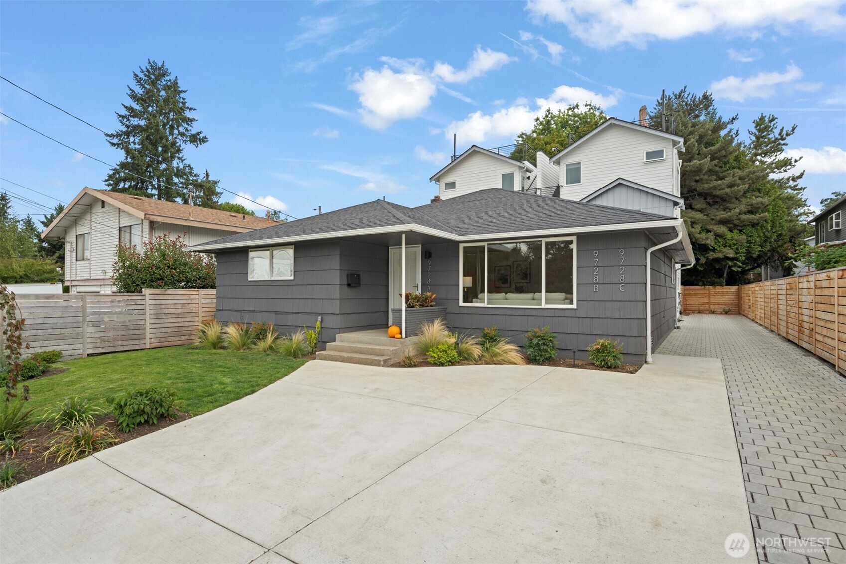 9728 57th Avenue S #A, Seattle, WA 98118
