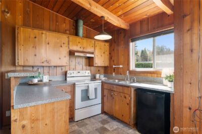 14870 E State Route 106 , Belfair, WA 98528 - Photo 15