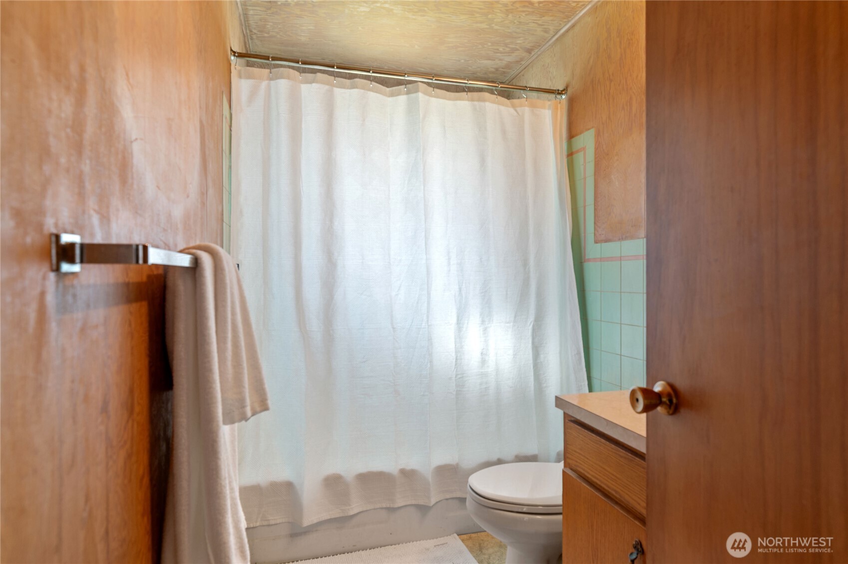 14870 E State Route 106 , Belfair, WA 98528