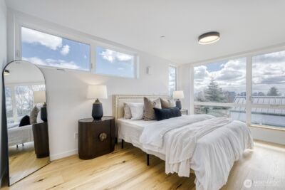 517 Howe Street #B, Seattle, WA 98109 - Photo 11