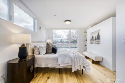 517 Howe Street #B, Seattle, WA 98109 - Photo 12