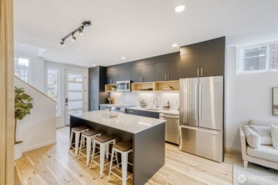 517 Howe Street #B, Seattle, WA 98109 - Photo 5