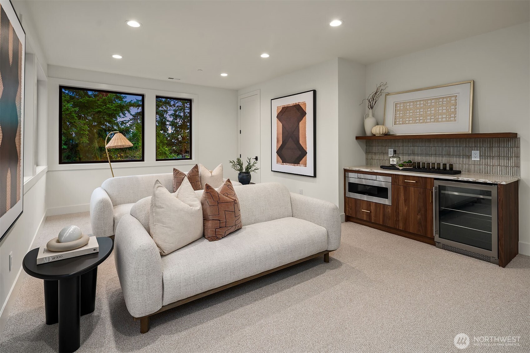 822 91st Avenue NE, Bellevue, WA 98004