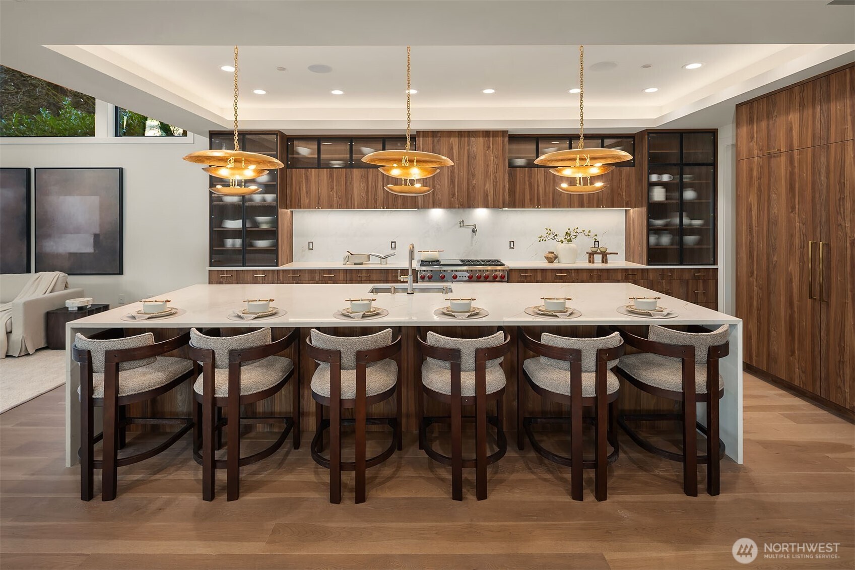 822 91st Avenue NE, Bellevue, WA 98004