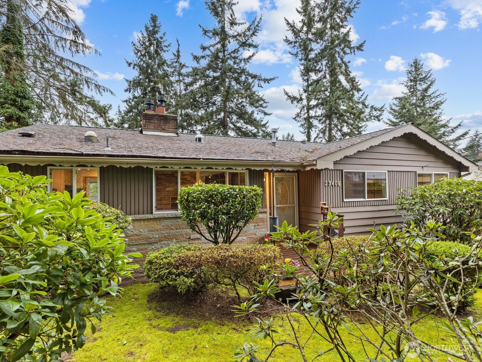 23406 94th Avenue W, Edmonds, WA 98020