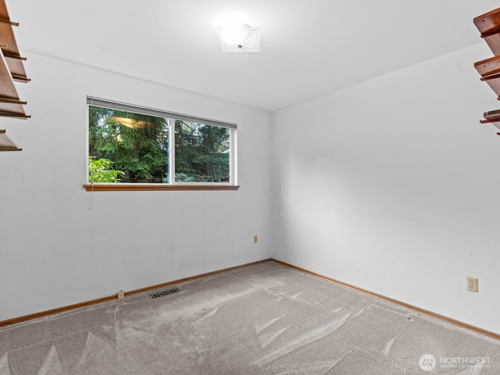 23406 94th Avenue W, Edmonds, WA 98020