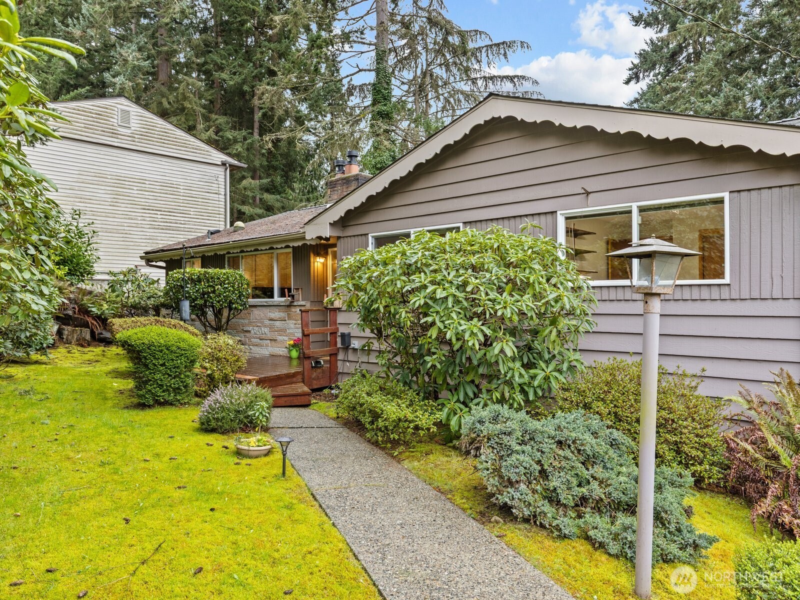 23406 94th Avenue W, Edmonds, WA 98020