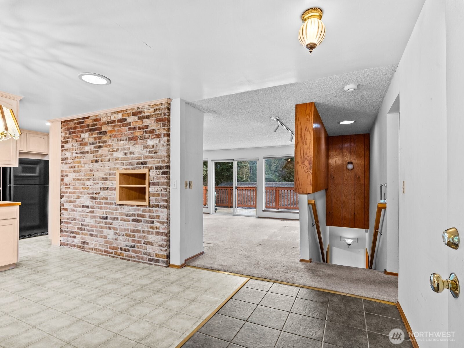 23406 94th Avenue W, Edmonds, WA 98020