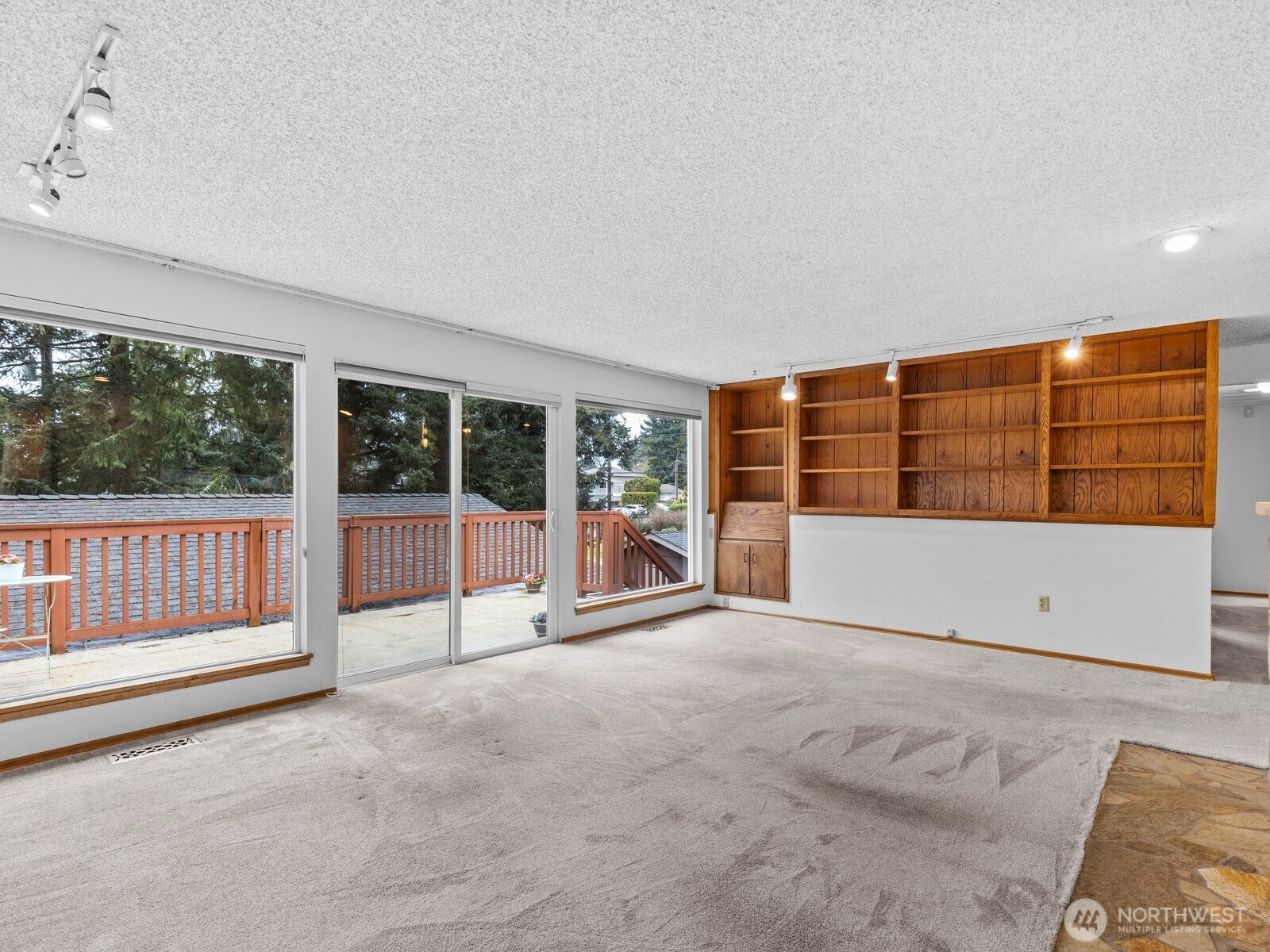 23406 94th Avenue W, Edmonds, WA 98020