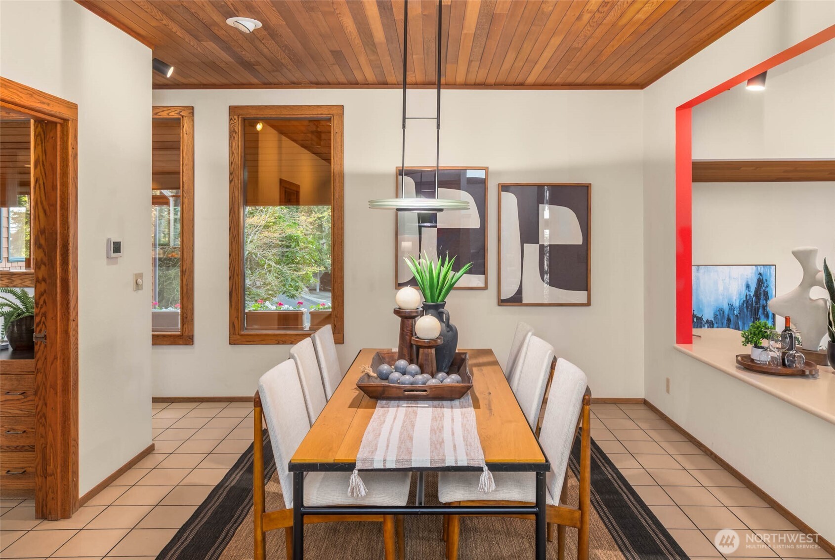 9261 SE 46th Street , Mercer Island, WA 98040