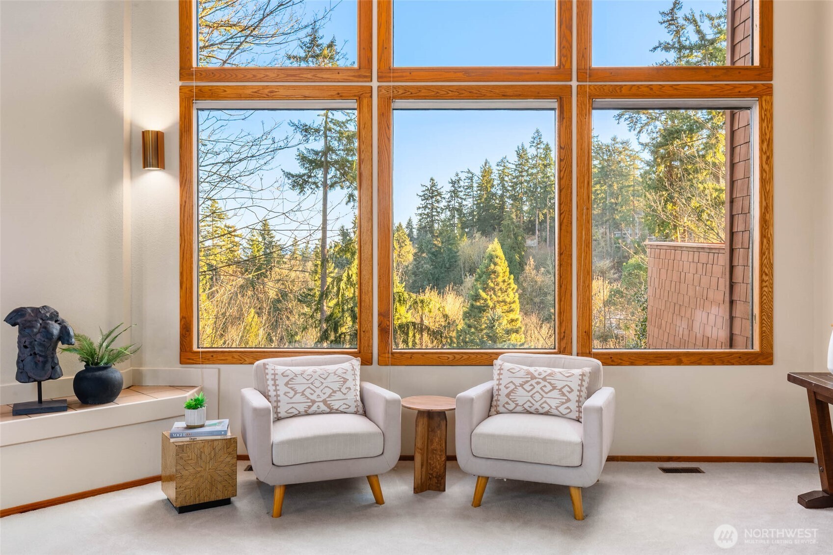 9261 SE 46th Street , Mercer Island, WA 98040