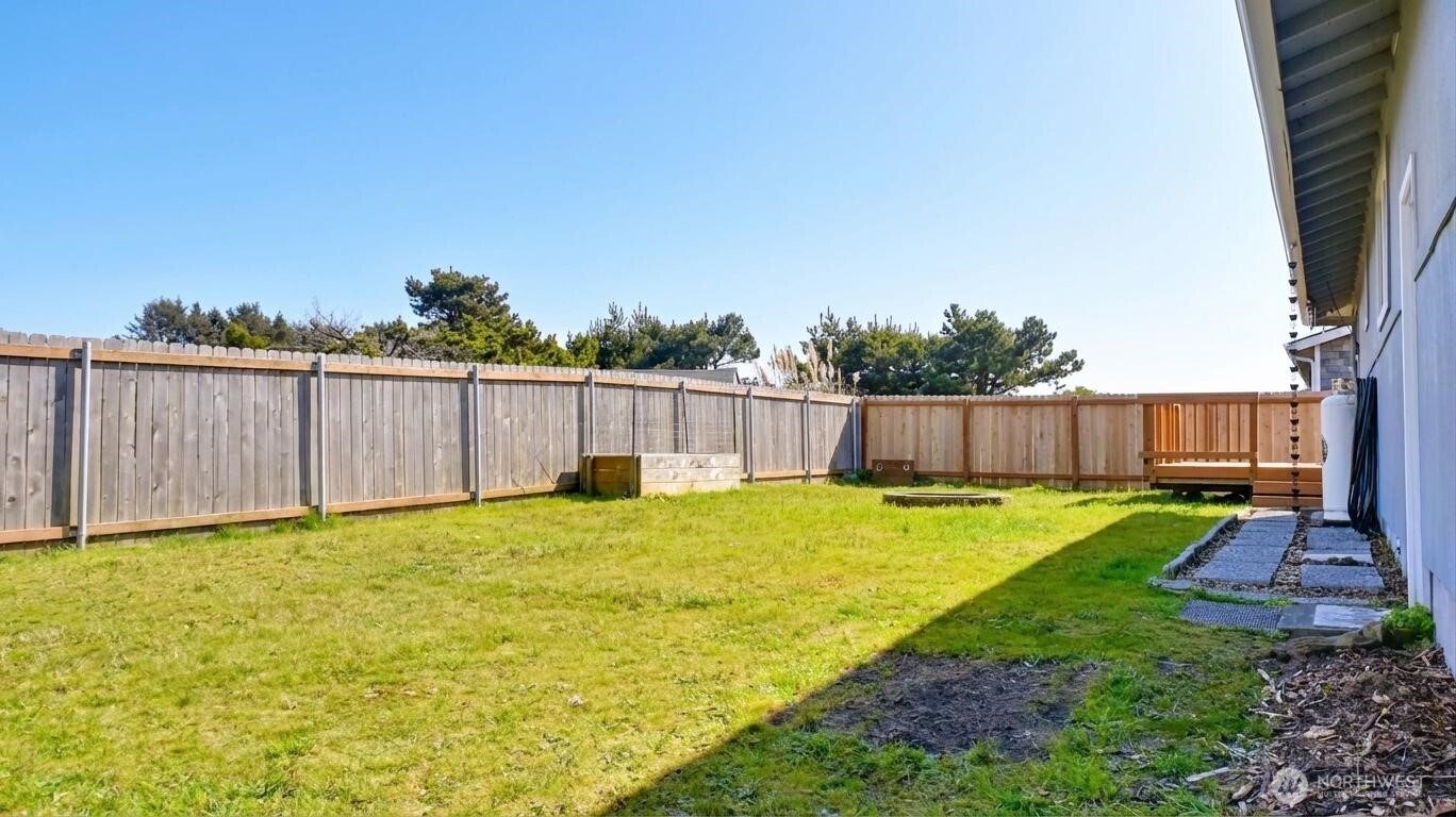 35102 H Place , Ocean Park, WA 98640