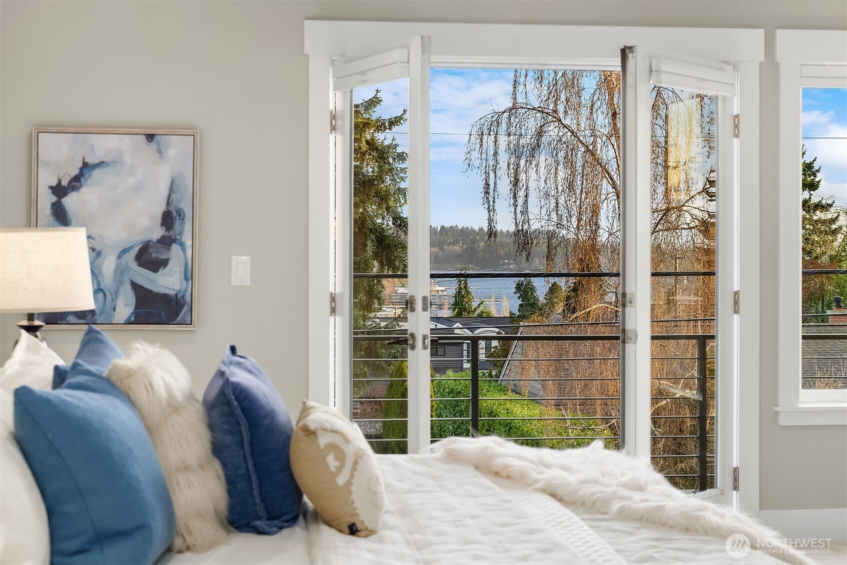 222 8th Avenue , Kirkland, WA 98033