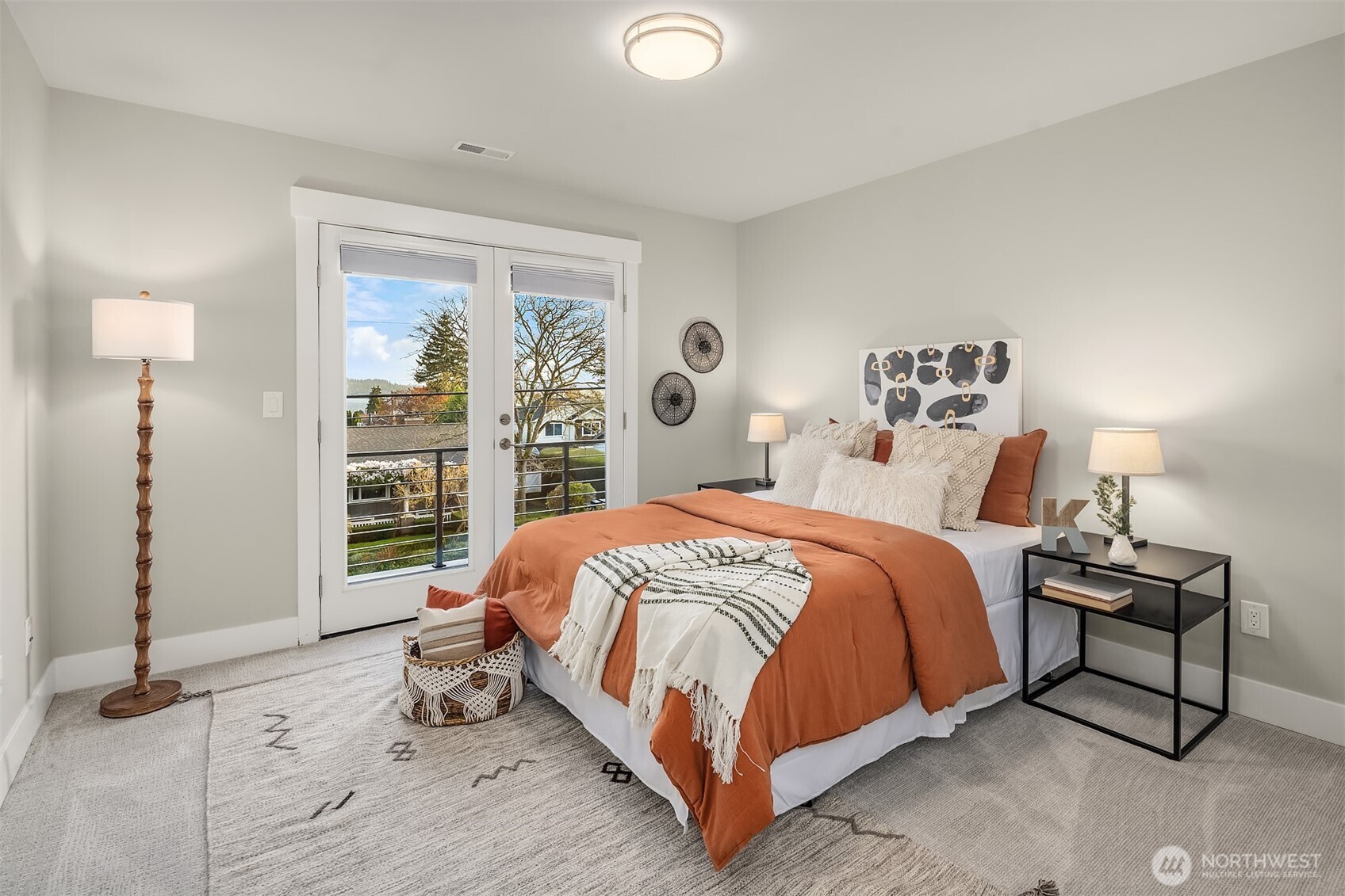 222 8th Avenue , Kirkland, WA 98033