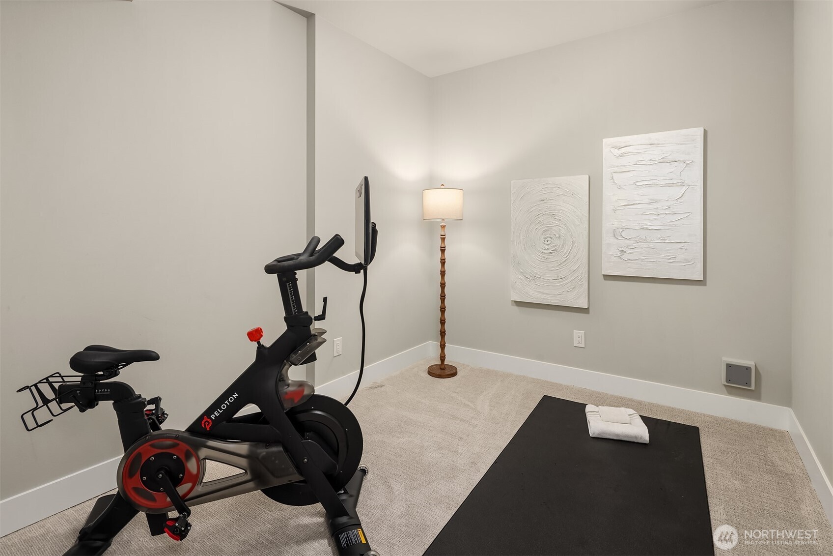 222 8th Avenue , Kirkland, WA 98033