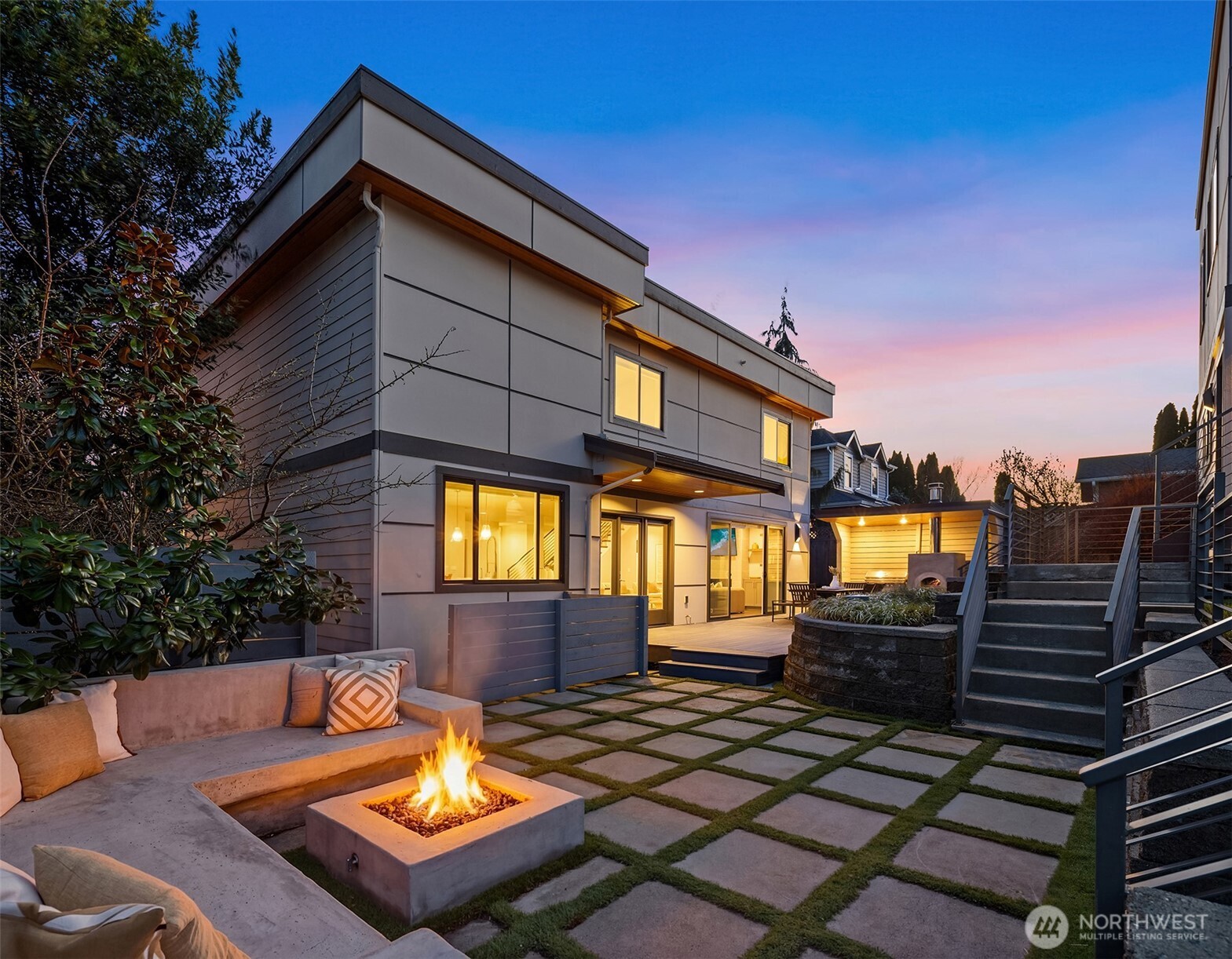 222 8th Avenue , Kirkland, WA 98033