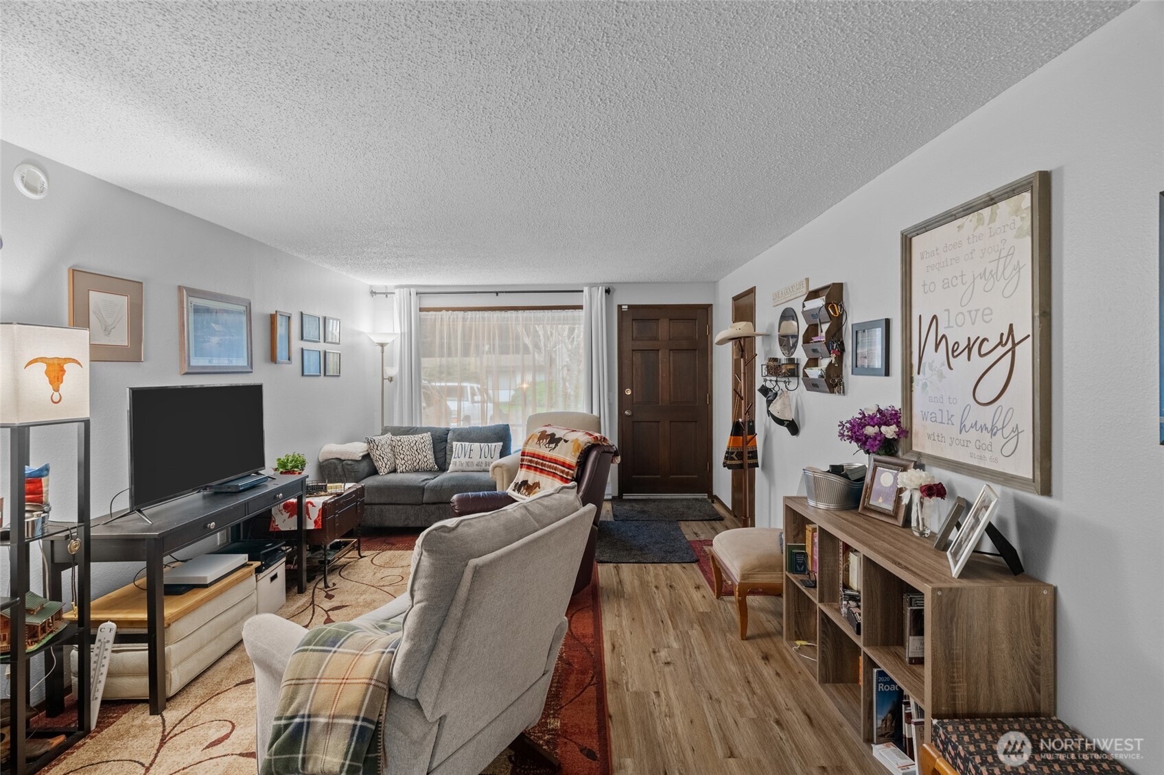 3708 Wesley Loop NW #A&B, Olympia, WA 98502