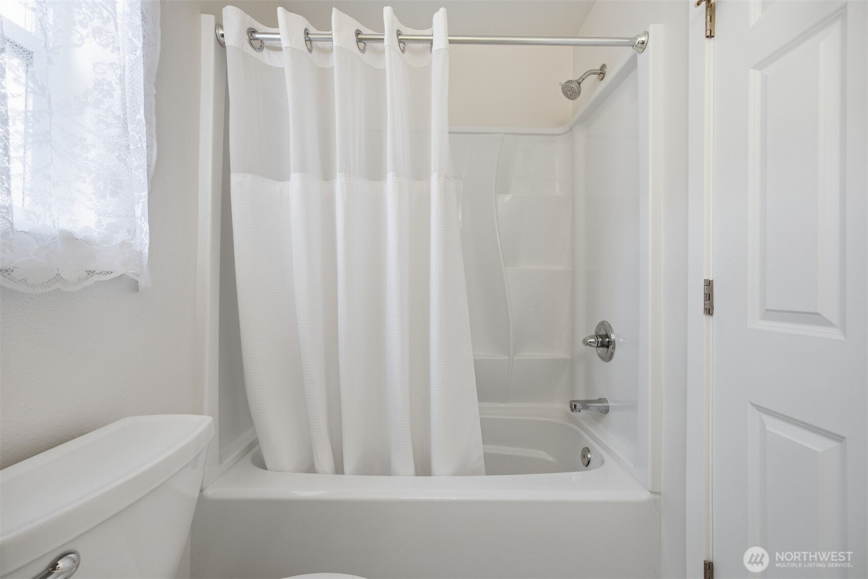 1372 Elm Street , Lynden, WA 98264